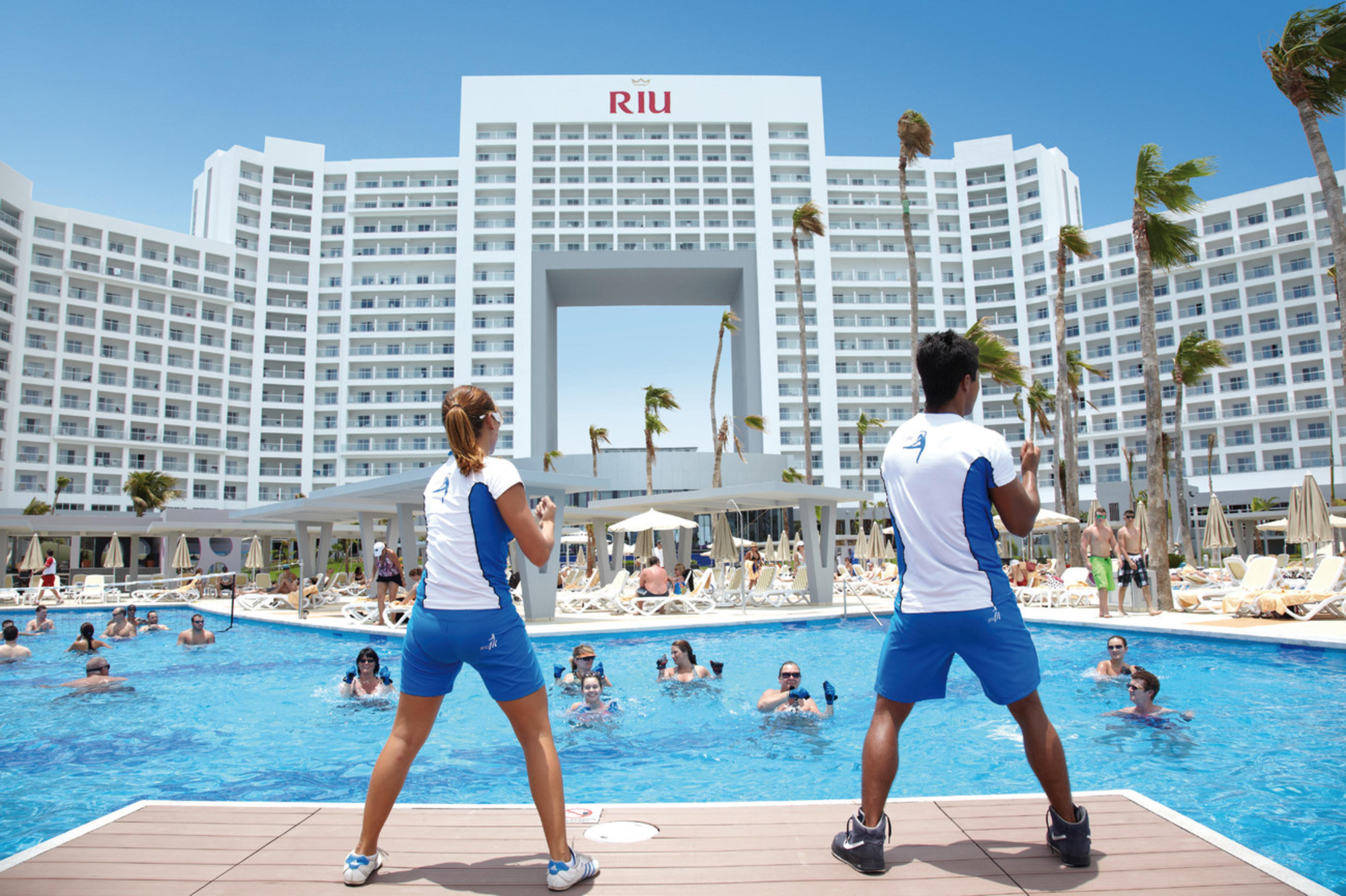 Riu Palace Peninsula Hotel Cancun Exterior photo